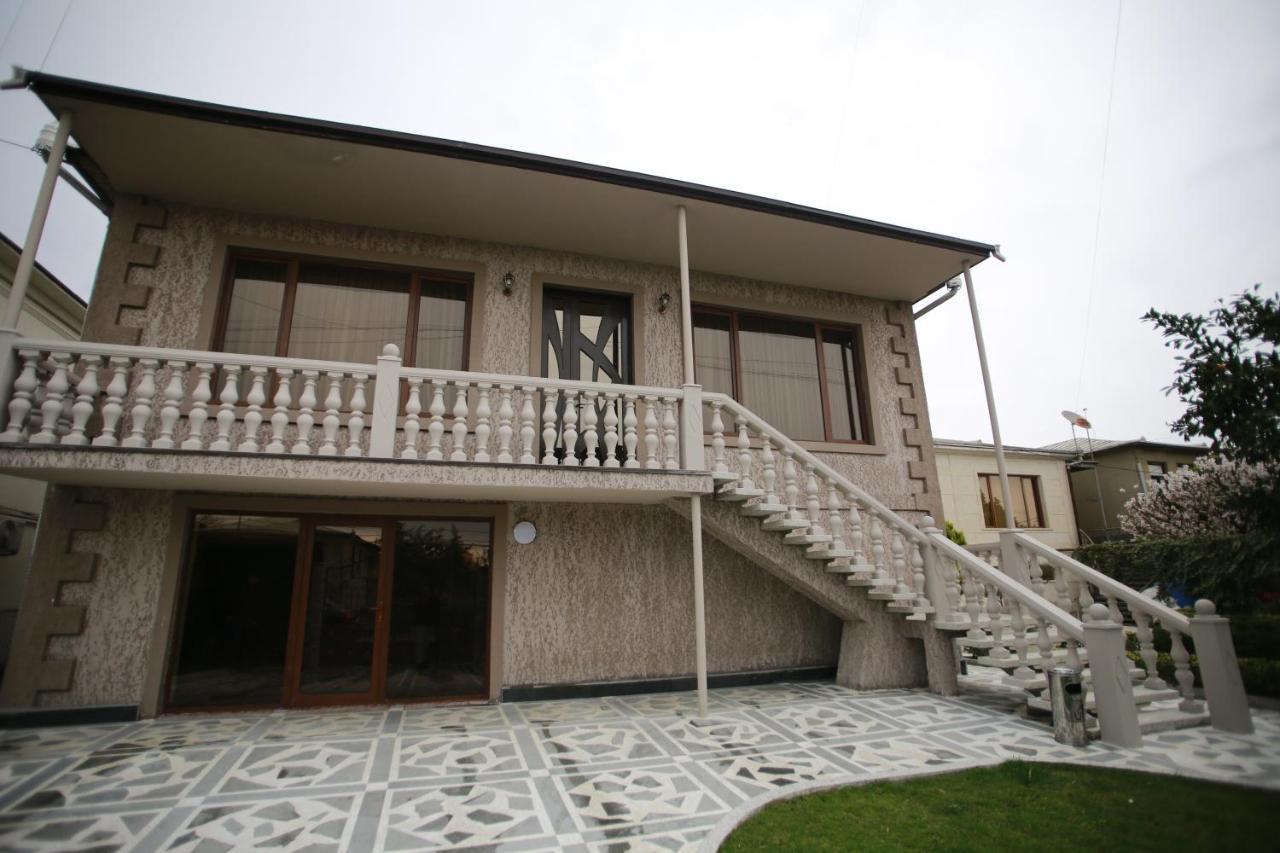 Guest House Nikola Zugdidi Kültér fotó