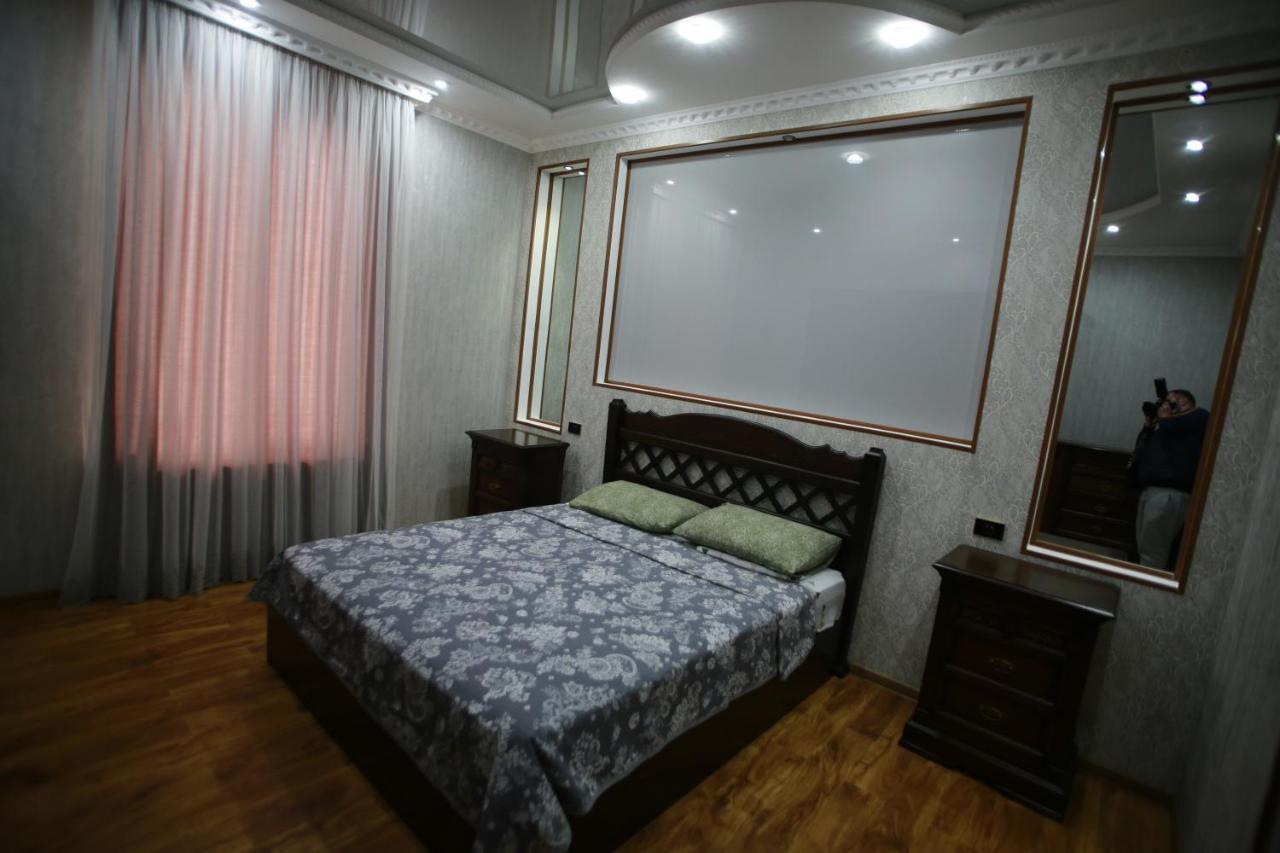 Guest House Nikola Zugdidi Kültér fotó