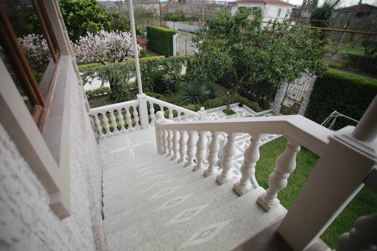Guest House Nikola Zugdidi Kültér fotó