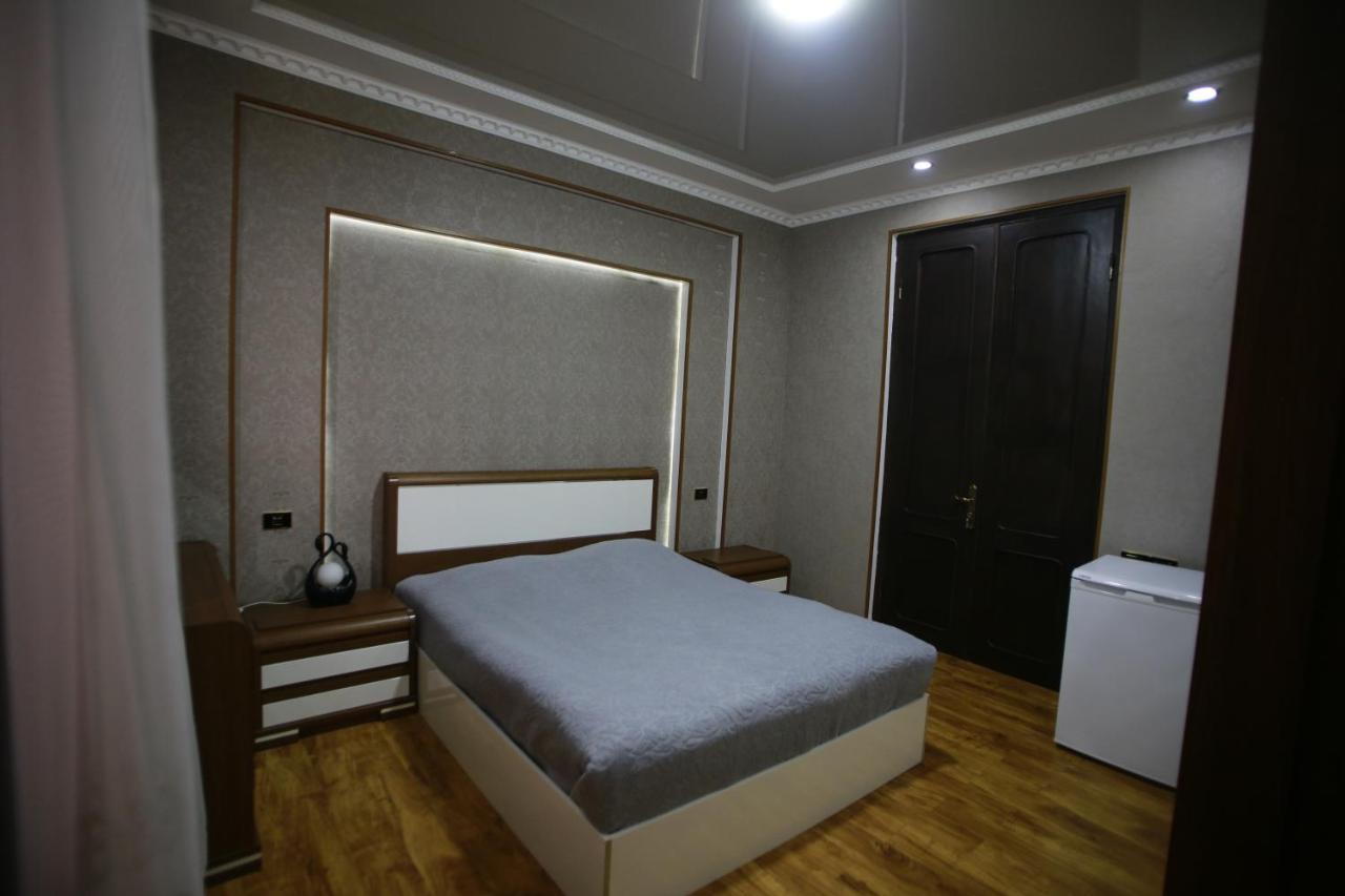 Guest House Nikola Zugdidi Kültér fotó